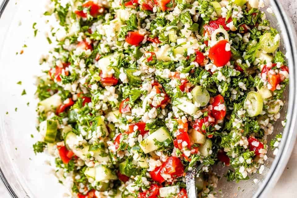 salat-tabule-z-bulgurom-lymonom-i-m-yatoyu